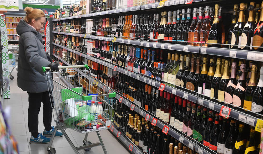 График работы алкогольных отделов супермаркетов 31 декабря 2022 и 1 января 2023 года