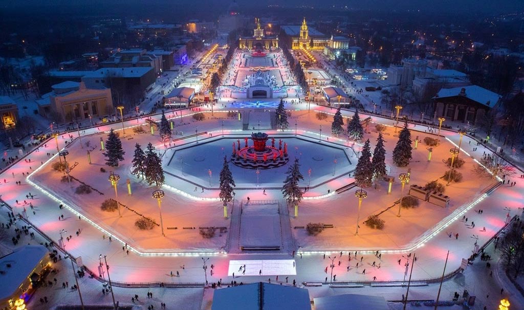 Новый 2023 год в Москве - открытые катки столицы