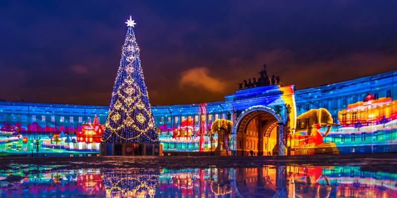 Куда пойти на Новый 2023 год в Санкт-Петербурге - Дворцовая площадь