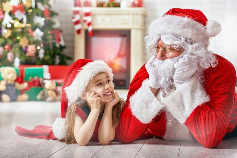 Дед Мороз и ребенок